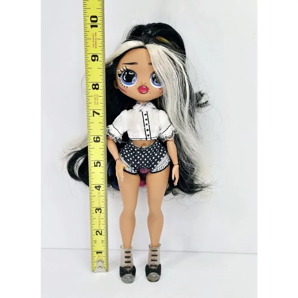L.O.L. Surprise! O.M.G. Starlette Movie Magic Doll